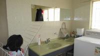 Bathroom 2 - 11 square meters of property in Valley Settlement