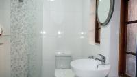 Bathroom 2 - 5 square meters of property in Wingate Park