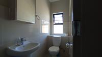 Guest Toilet - 2 square meters of property in Rooihuiskraal North