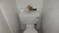 Guest Toilet - 2 square meters of property in Montclair (Dbn)