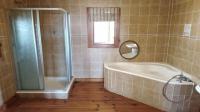 Main Bathroom - 10 square meters of property in Margate