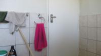 Bathroom 1 - 4 square meters of property in Meredale