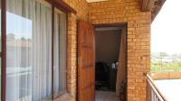 Balcony - 5 square meters of property in Meredale