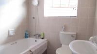Bathroom 1 - 5 square meters of property in Kensington - JHB