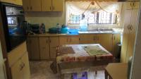 Kitchen - 13 square meters of property in Fairbreeze