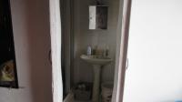 Main Bathroom - 4 square meters of property in Fairbreeze