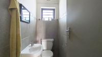 Guest Toilet - 3 square meters of property in Andeon