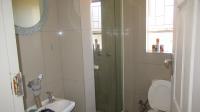 Bathroom 2 - 4 square meters of property in Vanderbijlpark