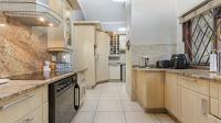 Kitchen - 23 square meters of property in Hurlingham