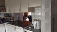 Kitchen - 13 square meters of property in Northpine