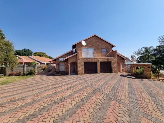 3 Bedroom House for Sale For Sale in Rustenburg - MR525600