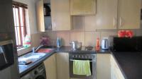 Kitchen - 10 square meters of property in Vorna Valley