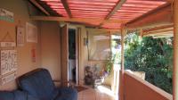 Patio - 16 square meters of property in Hibberdene