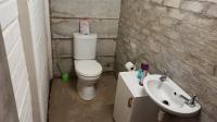 Guest Toilet - 4 square meters of property in Fisherhaven