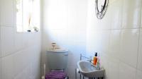 Bathroom 3+ - 57 square meters of property in Middelburg - MP