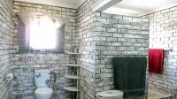 Bathroom 3+ - 57 square meters of property in Middelburg - MP