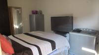 Bed Room 2 - 24 square meters of property in Protea Glen