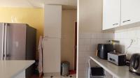 Kitchen - 10 square meters of property in Die Hoewes