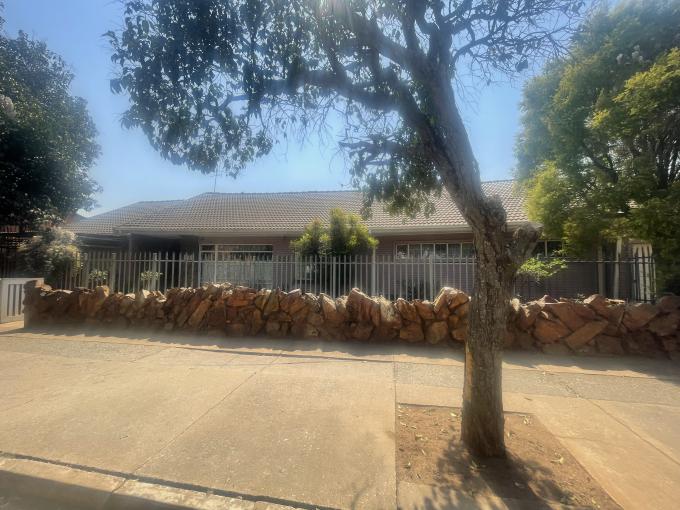 Commercial for Sale For Sale in Delmas - MR532117