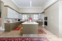 Kitchen - 22 square meters of property in Waterkloof Heights