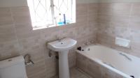 Bathroom 1 - 8 square meters of property in Birch Acres