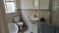 Main Bathroom - 6 square meters of property in Wynberg - CPT