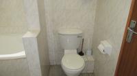 Bathroom 1 - 7 square meters of property in Amanzimtoti 