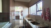 Scullery - 10 square meters of property in Summerset