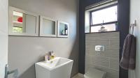 Guest Toilet - 4 square meters of property in Summerset