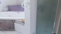 Bathroom 1 - 10 square meters of property in Prince Alfred Hamlet