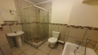 Bathroom 1 - 6 square meters of property in Plooysville A H