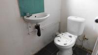 Main Bathroom of property in Redfern
