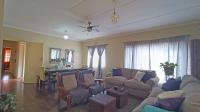 Lounges - 18 square meters of property in Fairfield Estate