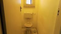 Bathroom 1 - 6 square meters of property in Fairfield Estate
