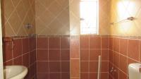 Main Bathroom - 4 square meters of property in Clubview