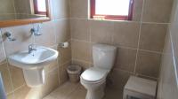Bathroom 3+ - 5 square meters of property in Hibberdene