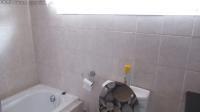 Bathroom 1 - 7 square meters of property in Farrarmere