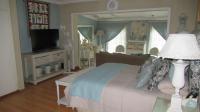Main Bedroom - 46 square meters of property in Greenhills