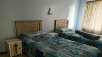 Bed Room 1 - 13 square meters of property in Freeland Park