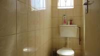 Bathroom 1 - 2 square meters of property in Protea Glen