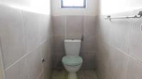Main Bathroom - 5 square meters of property in Bishopstowe