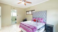 Main Bedroom - 22 square meters of property in Randpark Ridge