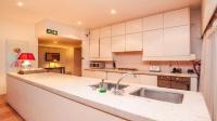 Kitchen - 24 square meters of property in Glenashley