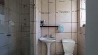 Main Bathroom - 4 square meters of property in Table View