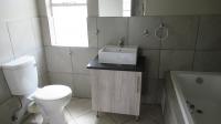 Bathroom 1 - 6 square meters of property in Albertsdal