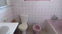 Bathroom 1 - 2 square meters of property in Reservior Hills