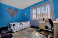 Bed Room 2 - 14 square meters of property in Sharonlea