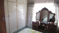 Main Bedroom - 25 square meters of property in Sonland Park