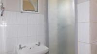 Bathroom 1 - 8 square meters of property in Elarduspark
