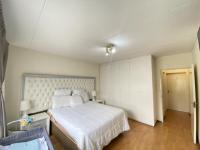 Main Bedroom - 17 square meters of property in Vorna Valley